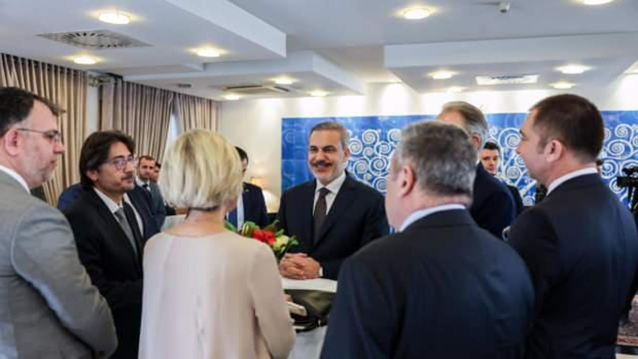 Hakan Fidan, İslamabad Büyükelçiliği’ni ziyaret etti
