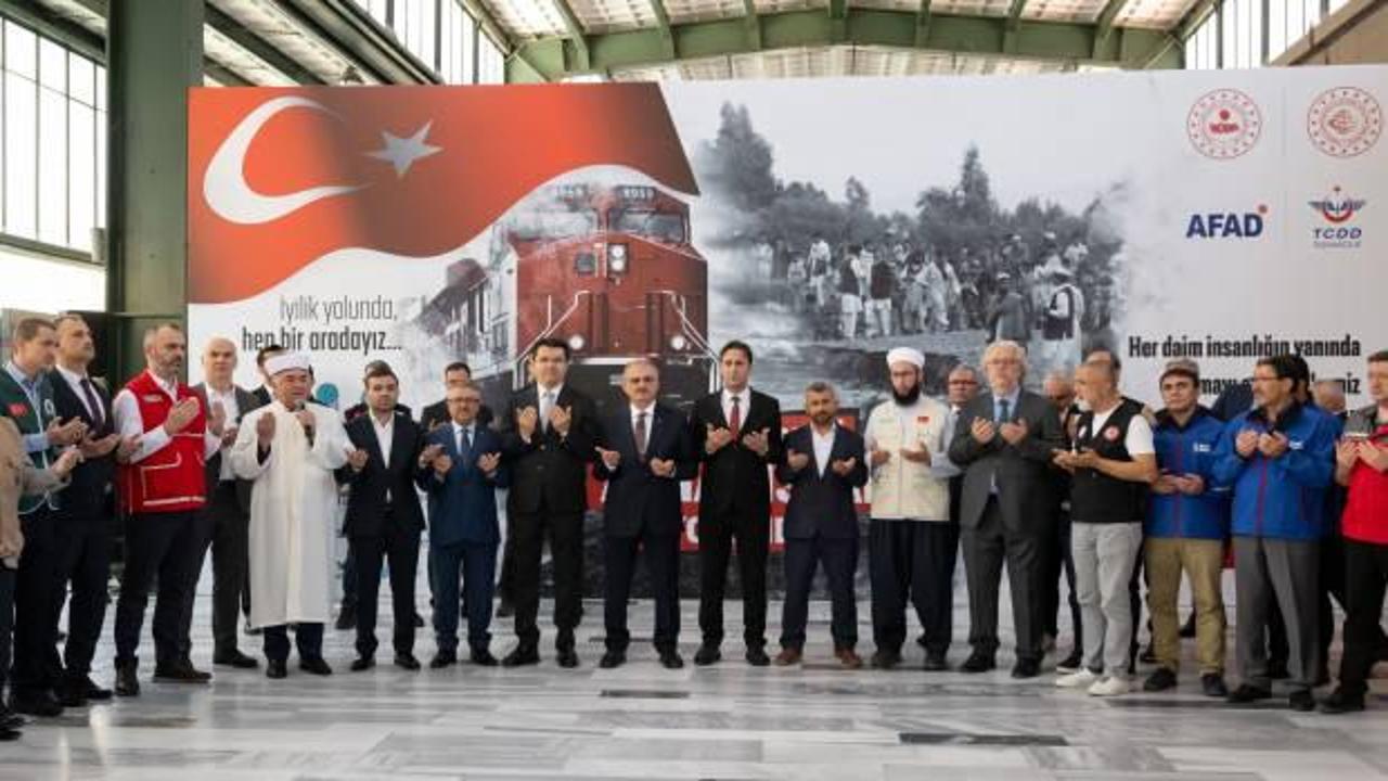 Yardım malzemeleri taşıyan 'İyilik Treni'nin 20'ncisi Afganistan'a hareket etti