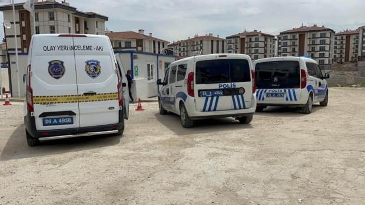 2 g&uuml;venlik g&ouml;revlisinin kavgası kanlı bitti