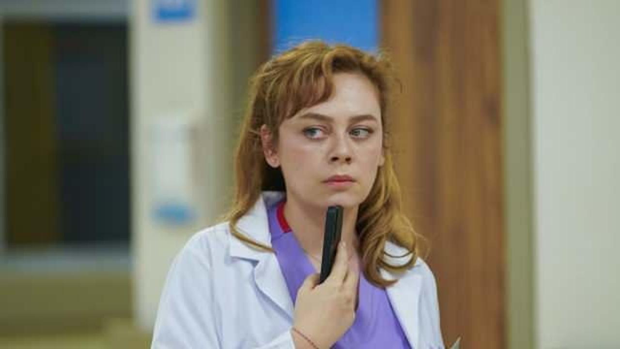 Demet Evgar, küfretti yönetmen resti çekti: Bahar seti karıştı!