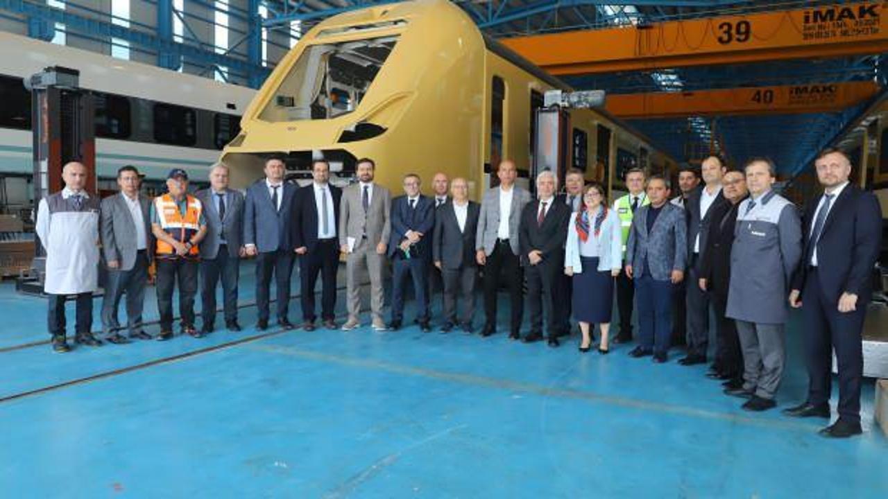 "Baklava sarısı" 8 Milli Elektrikli Tren Seti'nin yıl sonunda raylara inmesi hedefleniyor