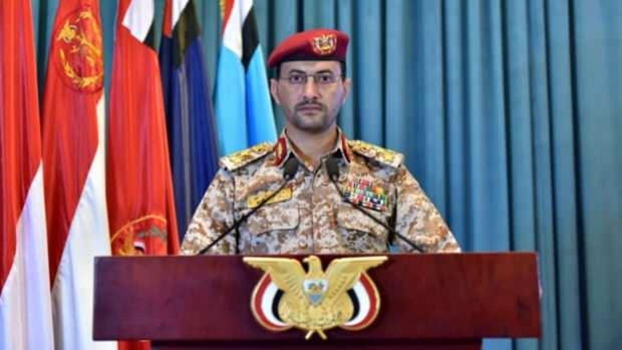 Husi askeri sözcüsü: Kızıldeniz'de bir Amerikan uçak gemisi ve destroyerini hedef aldık