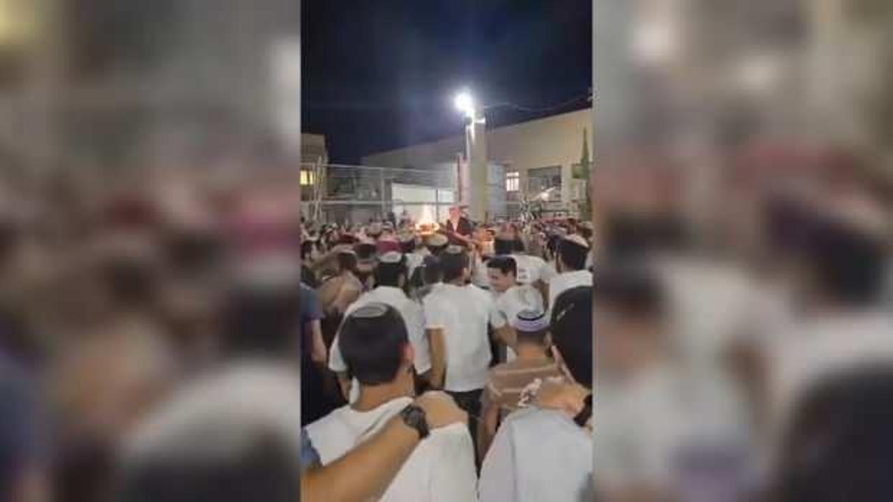 İsrailliler Refah katliamını sokaklara dökülerek kutladı! Kan donduran paylaşımlar