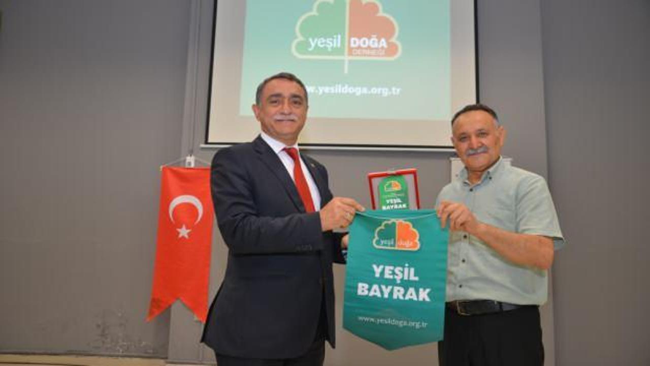 KAE&Uuml; &rsquo;Yeşil Bayrak&rsquo; &ouml;d&uuml;l&uuml; aldı
