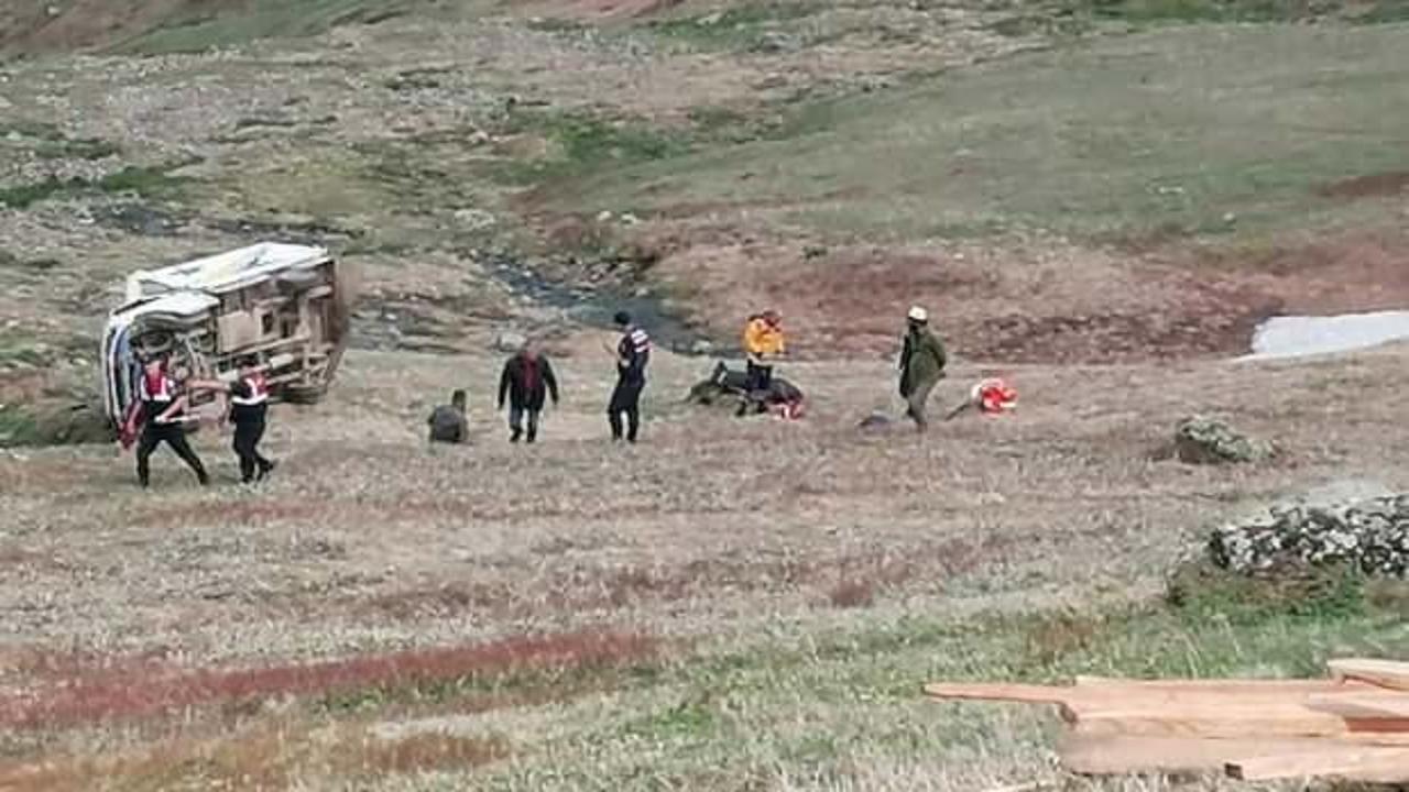 Trabzon'da kaza: Taklalar atan kamyonetin sürücüsü öldü