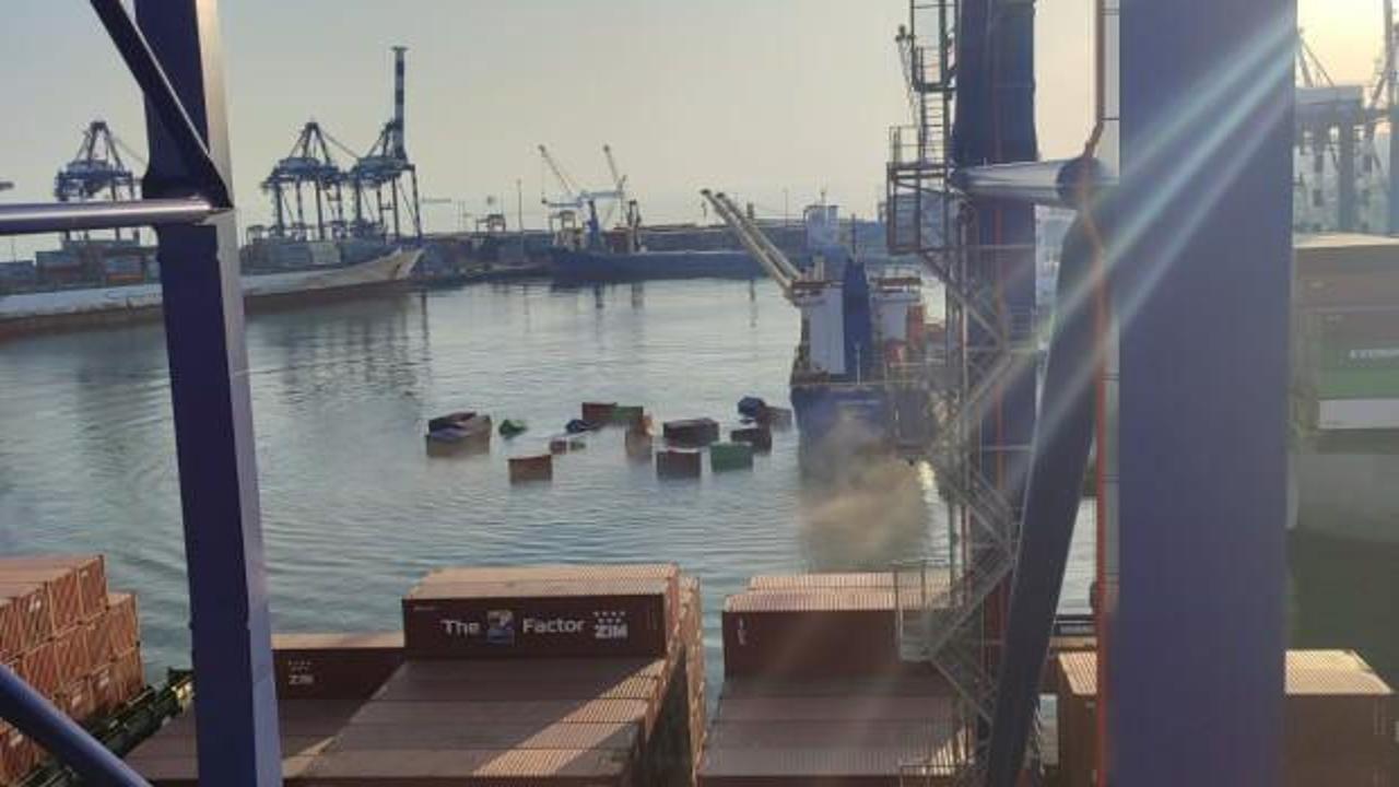Ambarlı Limanı'nda yük gemisinden konteynerlar denize düştü
