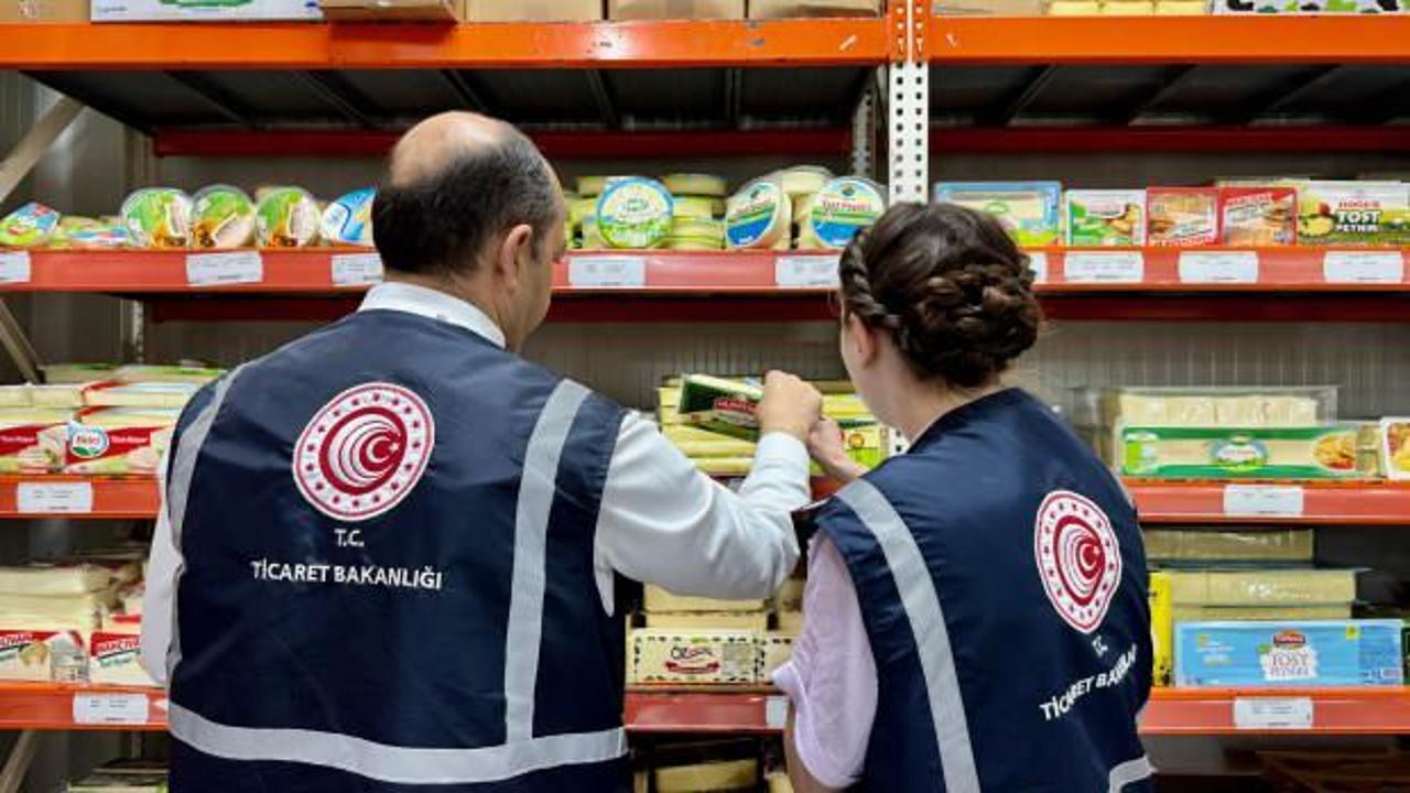 Eskişehir'de Ticaret Bakanlığı ekiplerinden marketlerde fiyat ve etiket denetimi