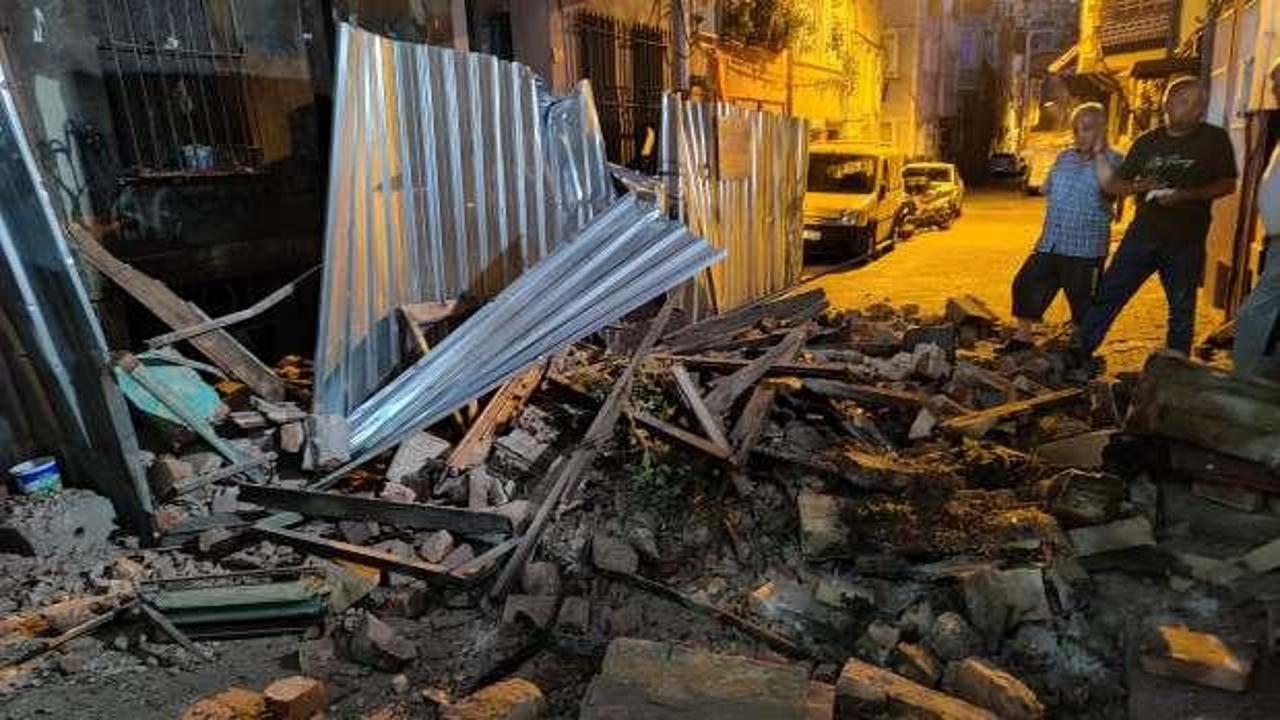 Fatih'te tarihi metruk binada &ccedil;&ouml;kme