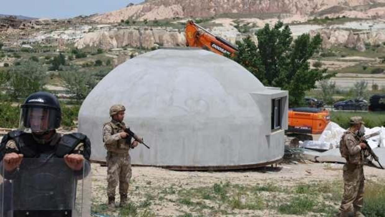 Kapadokya'da ka&ccedil;ak yapılara "dur" dendi: 500 yapı daha yıkılacak