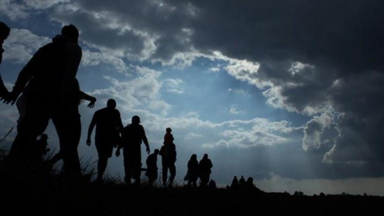 36 düzensiz göçmen kurtarıldı, 38 düzensiz göçmen yakalandı