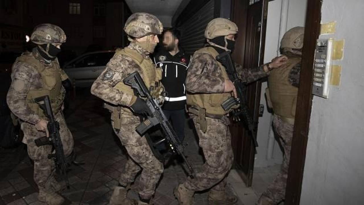 Adana'da operasyon: 13 tabanca ve 35 silah parçası ele geçirildi