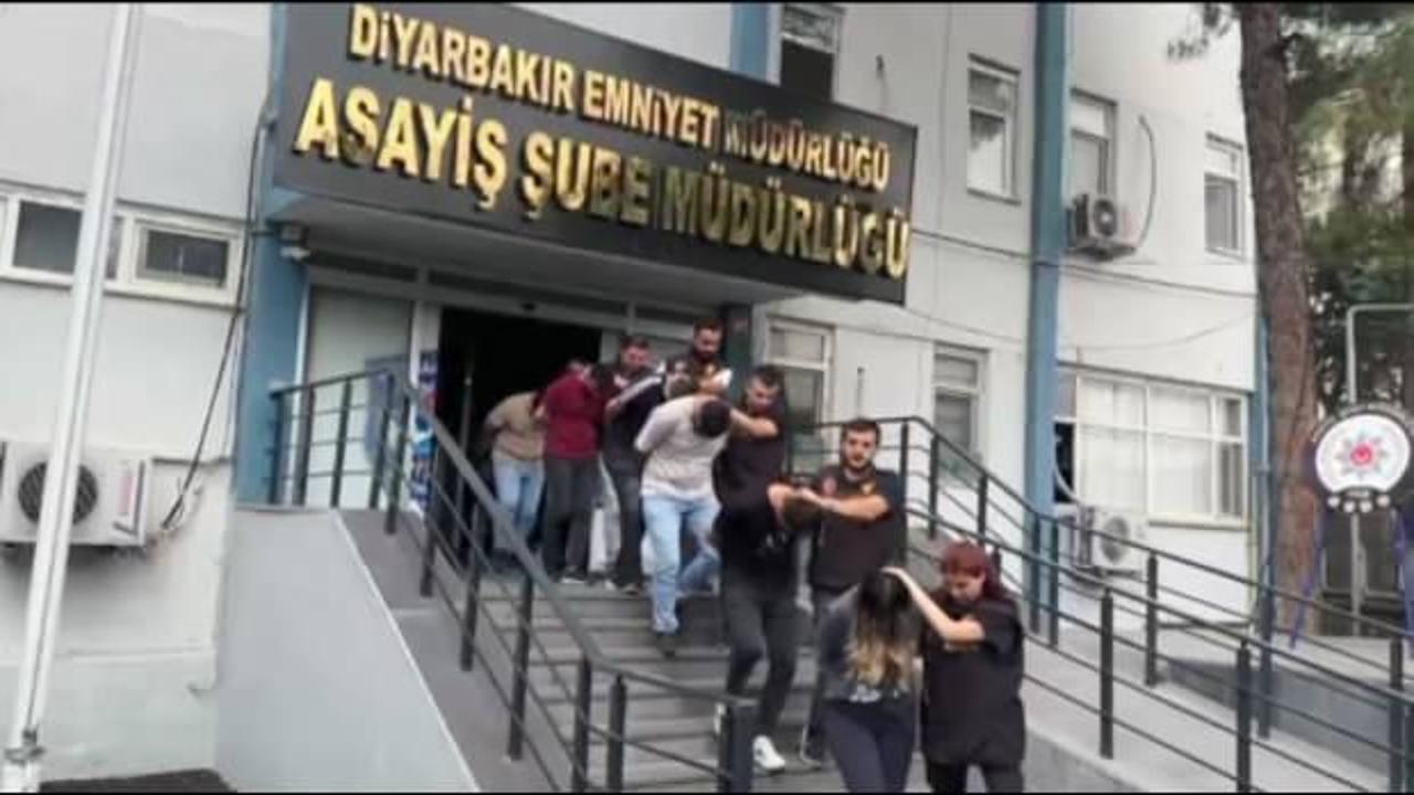 Diyarbakır&rsquo;da 'Matruşka' operasyonu: 8 tutuklama