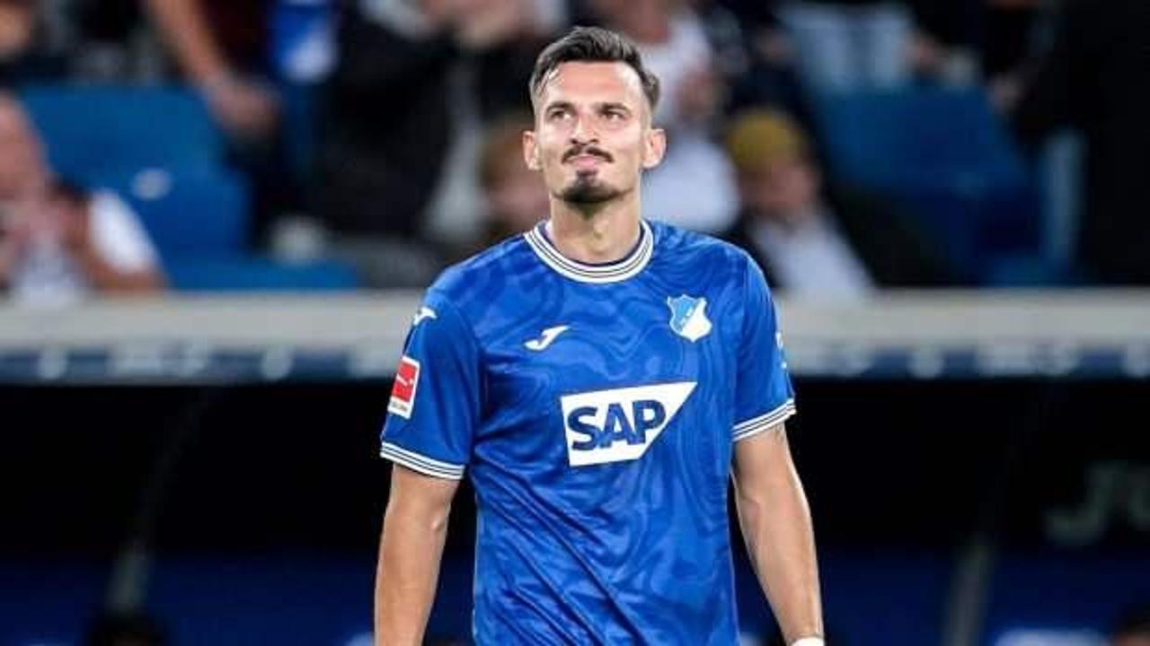 Galatasaray, Fenerbah&ccedil;e'nin eski golc&uuml;s&uuml;n&uuml; kiralamak istiyor