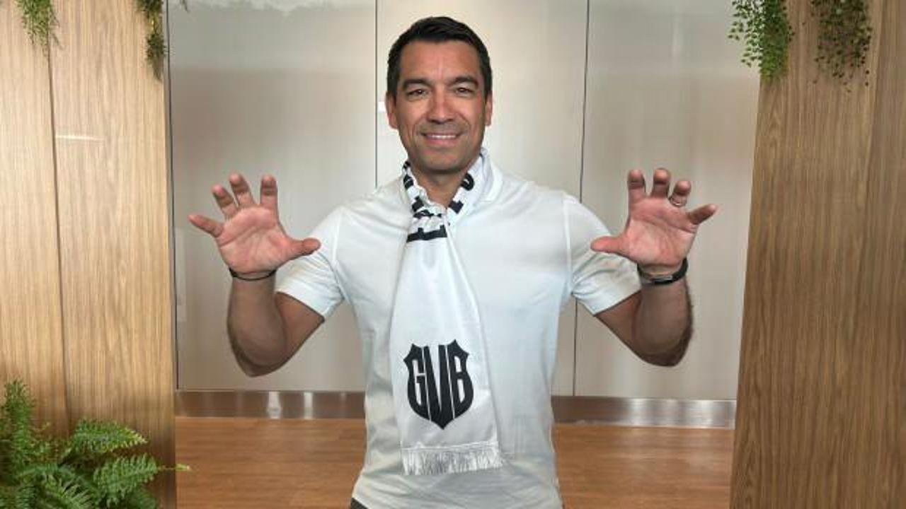 Giovanni van Bronckhorst, İstanbul'a geldi!