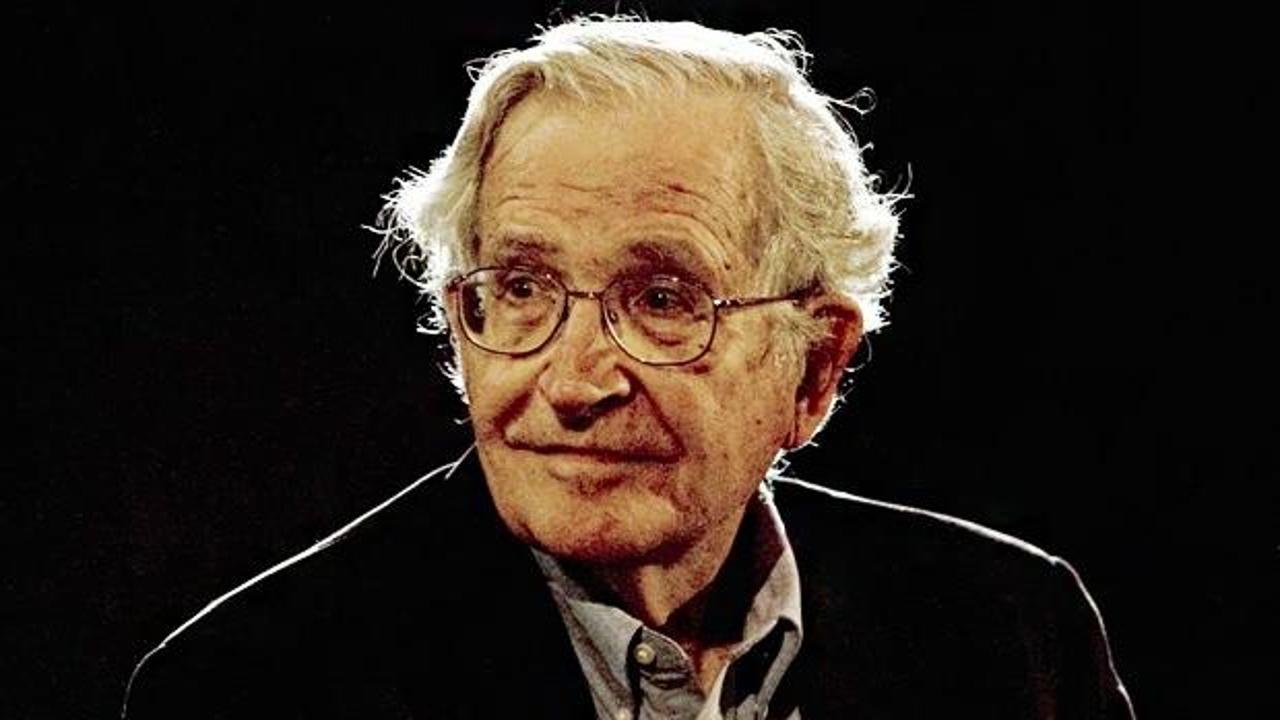 Noam Chomsky, konuşma yetisini kaybetti