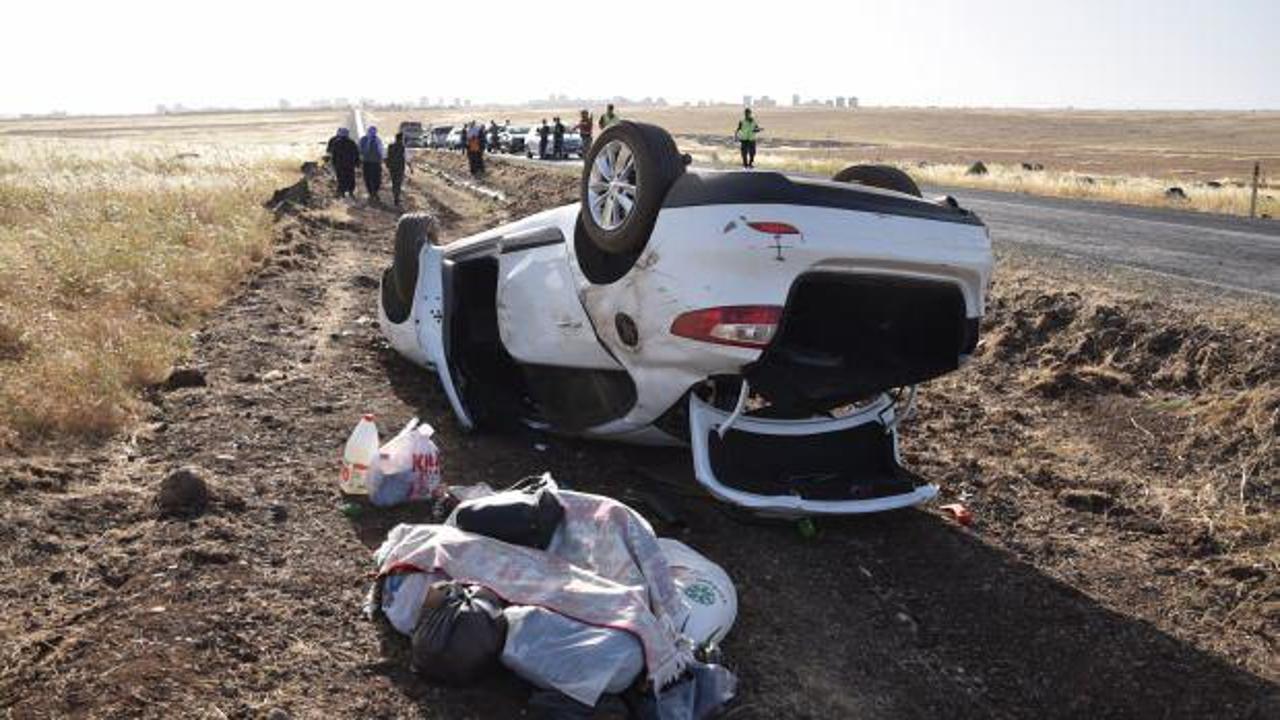 Şanlıurfa'da feci kaza! Otomobil şarampole devrildi... Çok sayıda yaralı