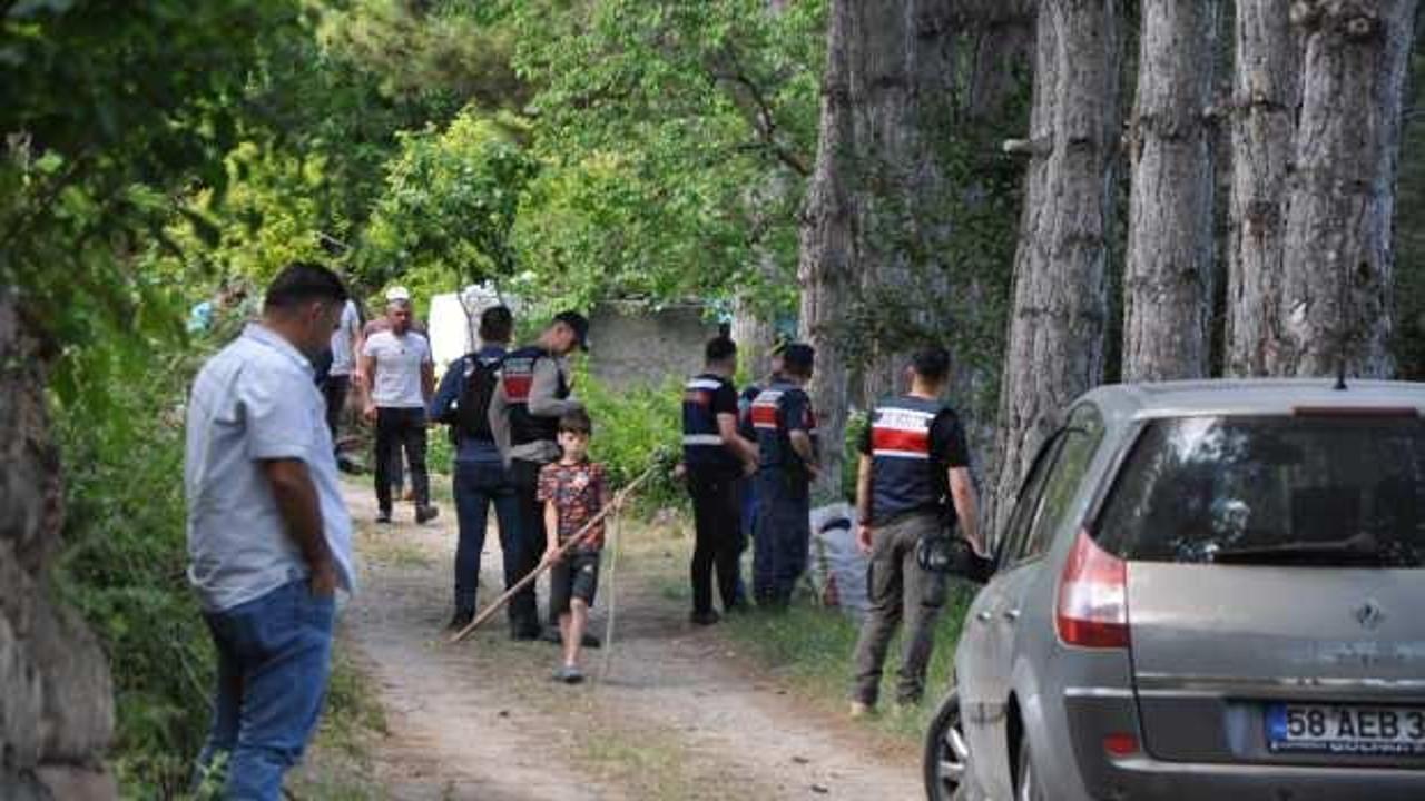 Sivas'ta bir arazide ceset bulundu