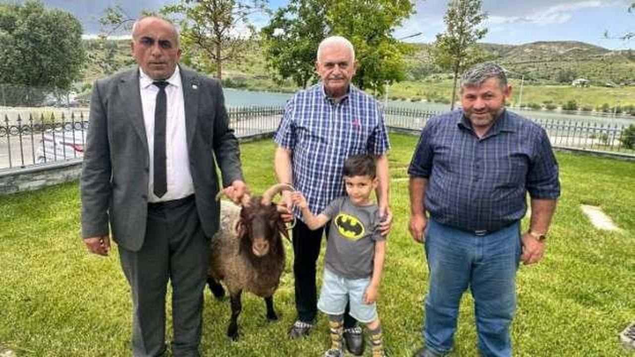 Binali Yıldırım: Koç gelmeden gümbürtüsü geldi