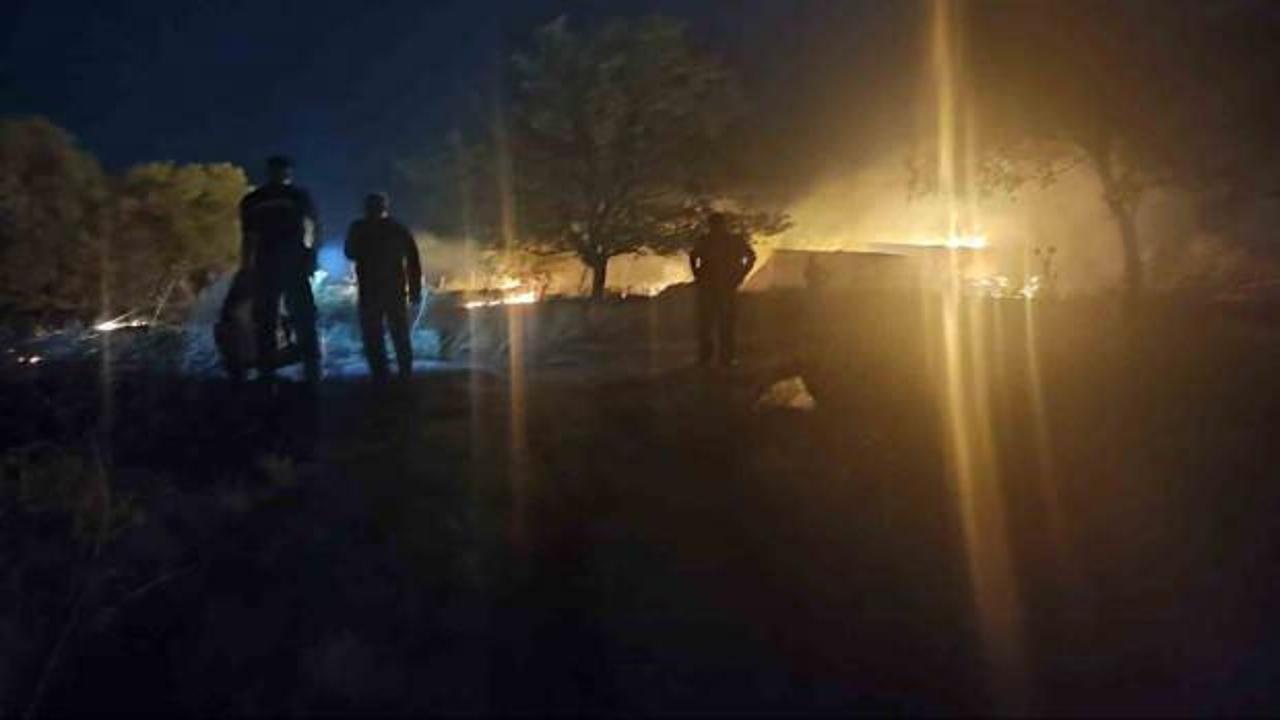 &Ccedil;anakkale'de bir yangın daha! K&ouml;y boşaltıldı...