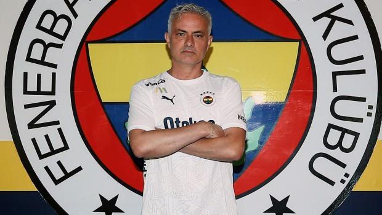 Mourinho, Manchester City'nin yıldızını Fenerbahçe'ye çağırdı!