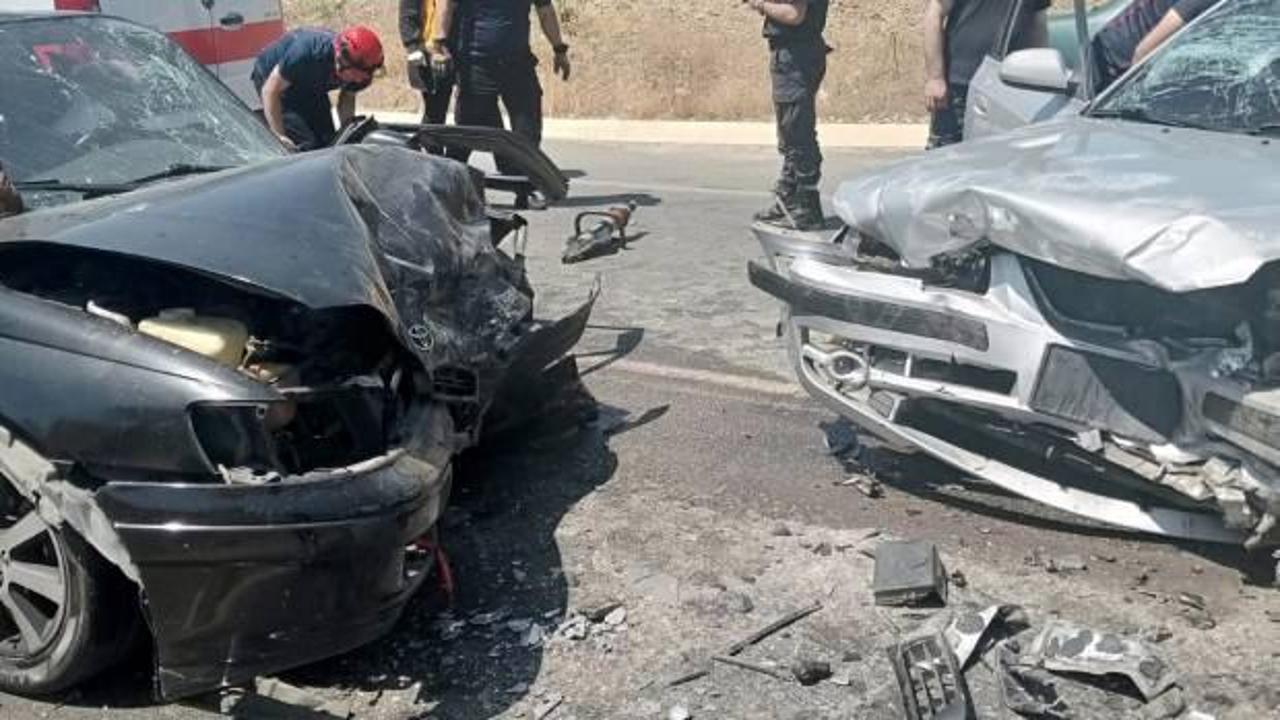  Kahramanmaraş'ta otomobiller çarpıştı: 5 yaralı