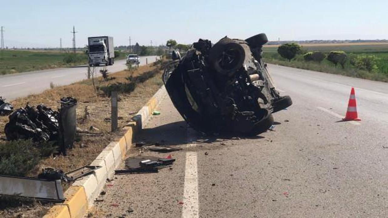 Kontrolden çıkan araç takla attı: 3 kişi yaralandı