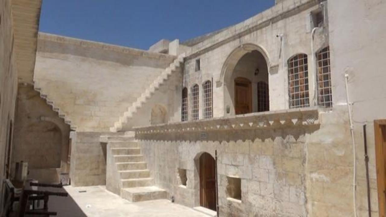 Şanlıurfa'da kilise soygunu: 50 bin liralık şamdanları 250 liraya sattılar