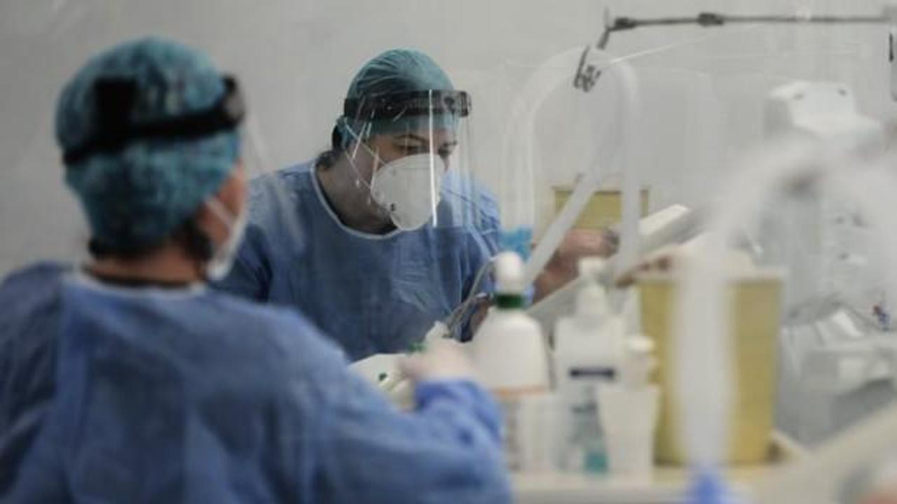 Yunanistan'da Kovid-19 alarmı