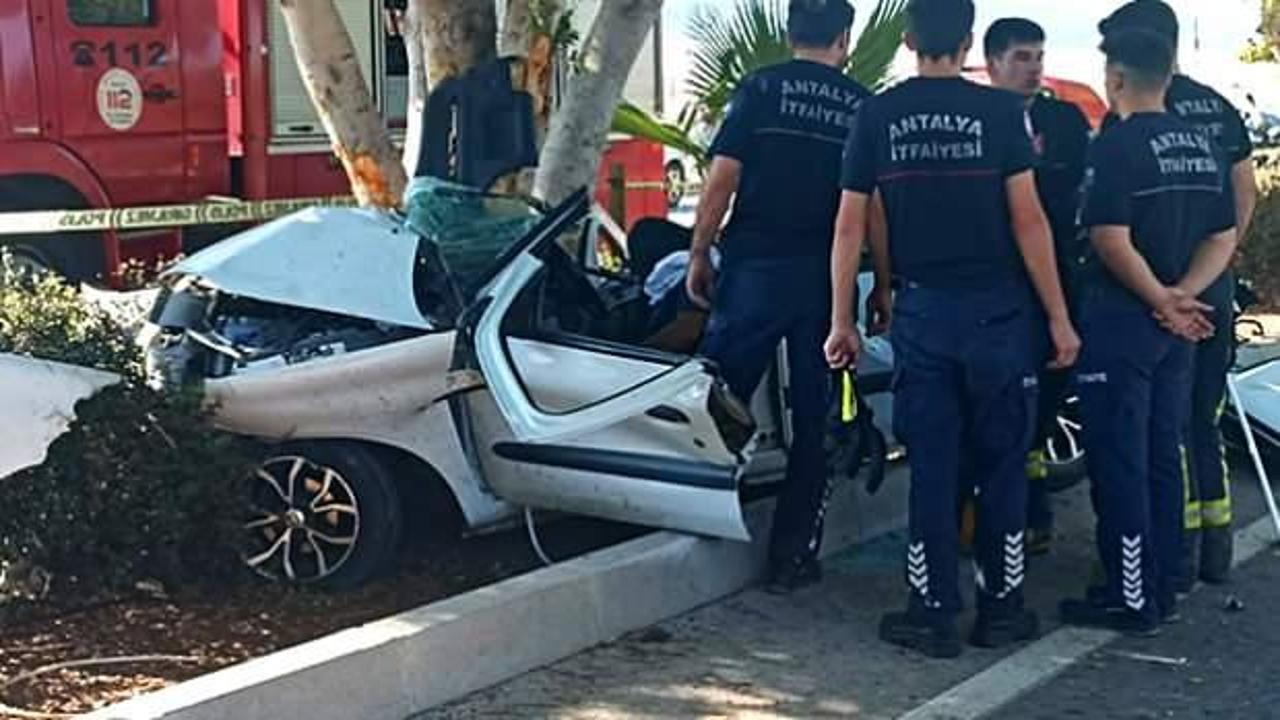 Antalya'da feci kaza: Aynı aileden 3 kişi hayatını kaybetti