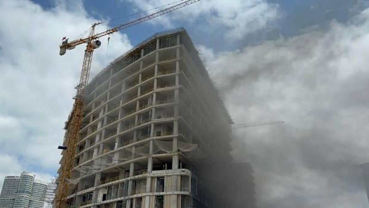 Ataşehir’deki hastane inşaatında korkutan yangın! D-100 Karayolu’nu duman kapladı
