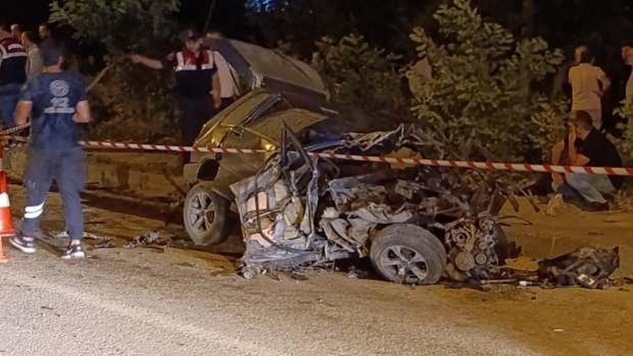 Beton mikseri, çarptığı otomobili hurdaya çevirdi: 1 ölü, 1 yaralı