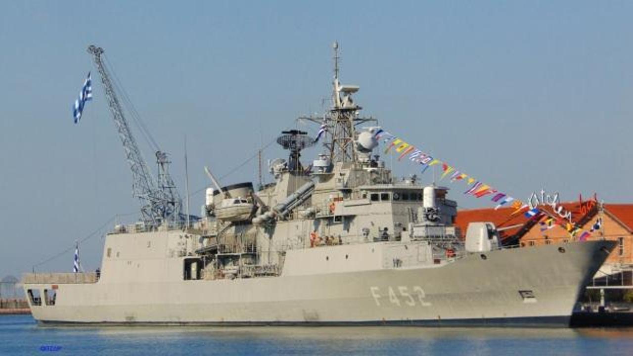 Yunanistan'da fırkateyn krizi: Yıldızları drone olarak tanımladı!