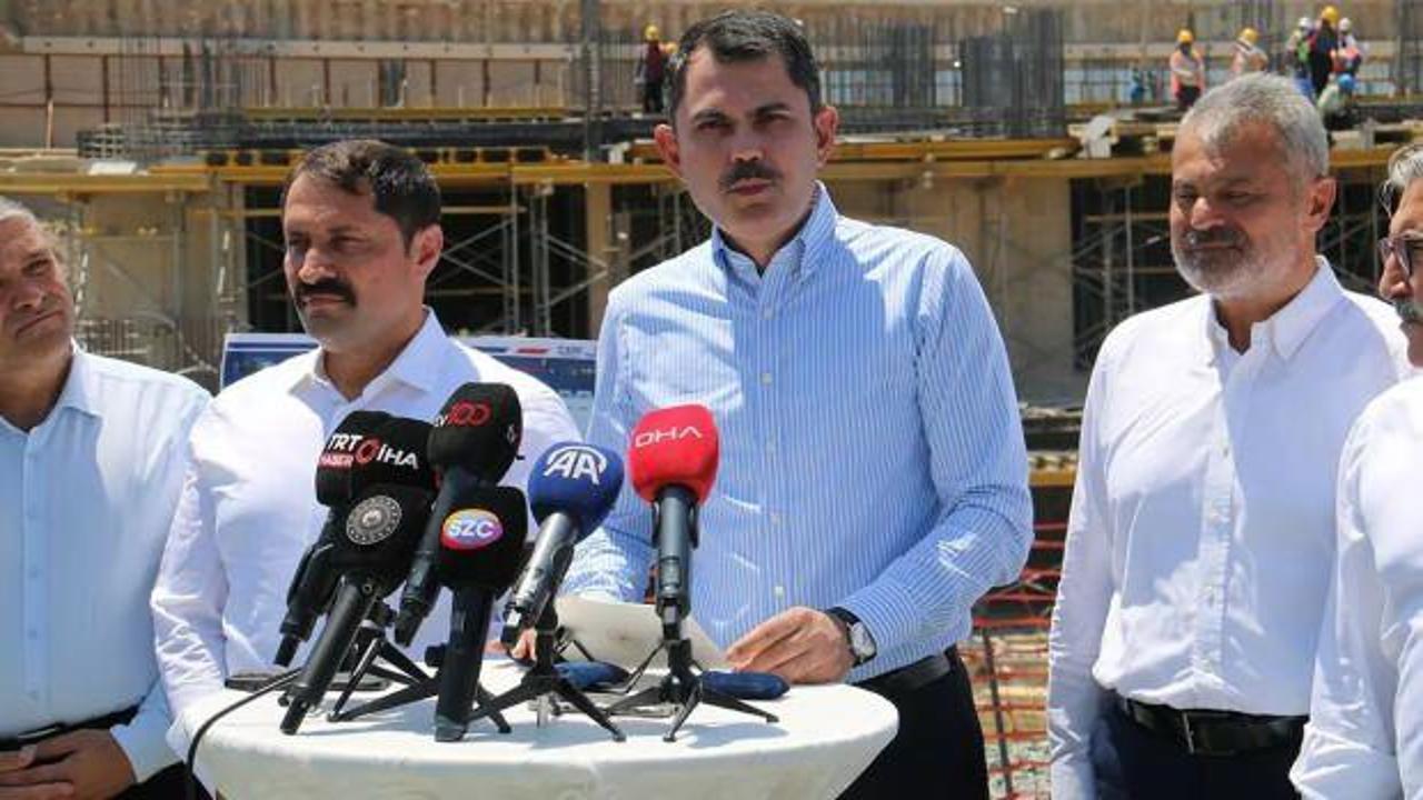 Bakan Kurum: Amacımız yıl sonuna kadar 200 bin konutun teslimini ger&ccedil;ekleştirmek