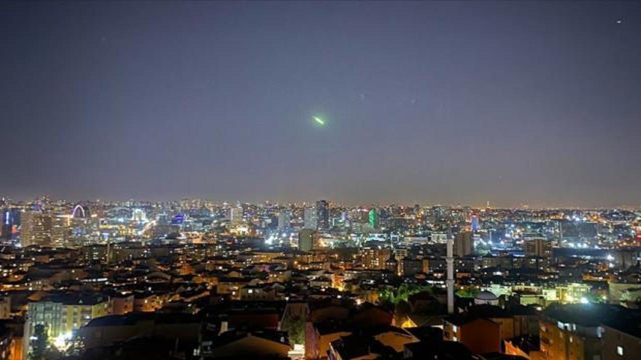 Dün gece İstanbul'u aydınlatmıştı! Uzmanlar açıkladı: Meteor olmayabilir!