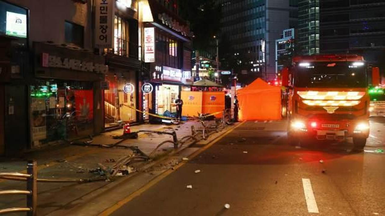 Güney Kore’de facia! Araç yayaların arasında daldı, 9 kişi öldü, 4 kişi yaralandı 