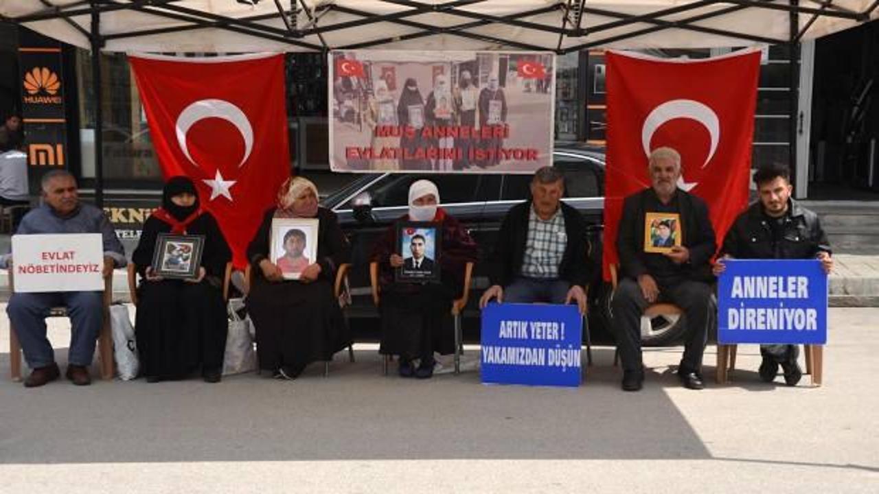 Muşlu aileler 'evlat n&ouml;beti'ni s&uuml;rd&uuml;rd&uuml;