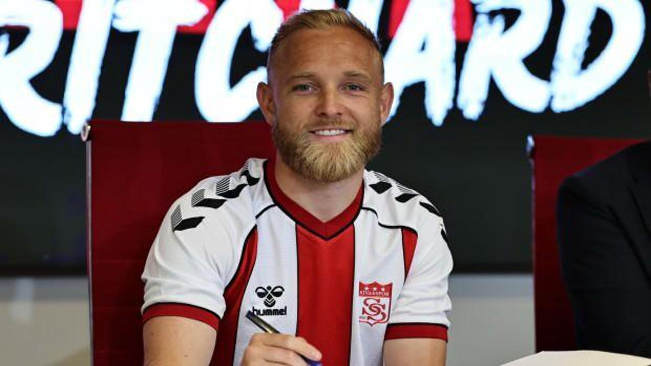Sivasspor'un yeni transferi imzayı attı