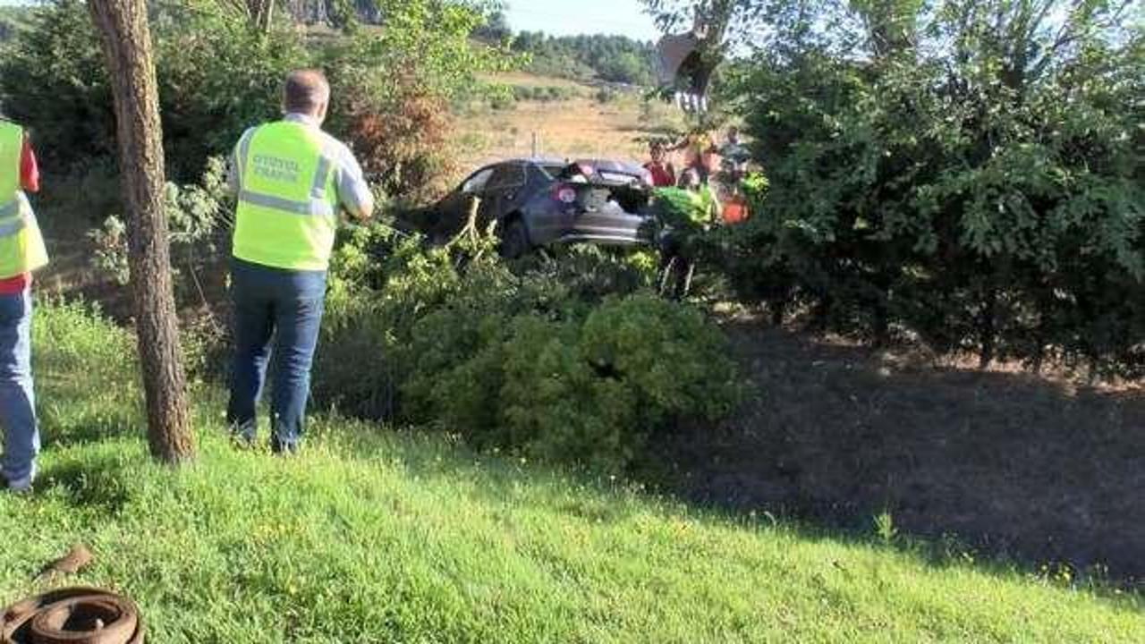 TEM bağlantı yolunda feci kaza: 50 metre y&uuml;ksekten u&ccedil;tu