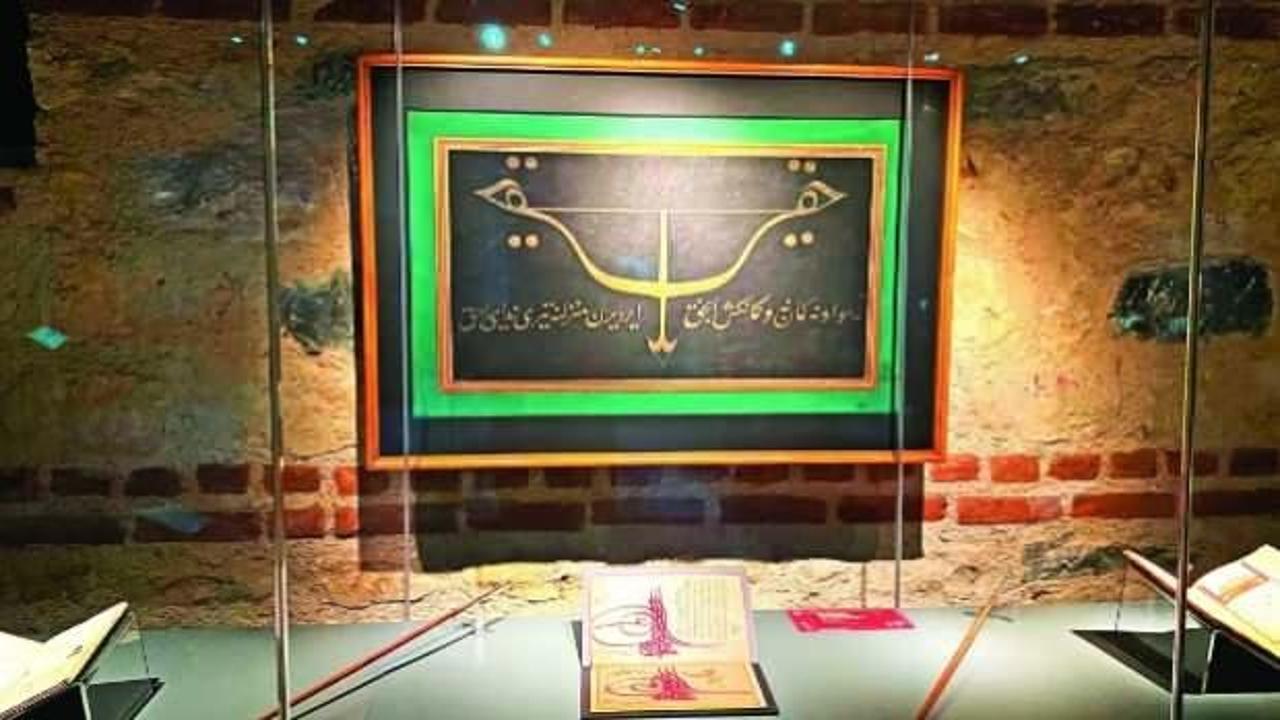 T&uuml;rk-İslam ok&ccedil;uluğu bu sergide: 'Dostu, d&uuml;şmanı iyi bilmeliyiz'