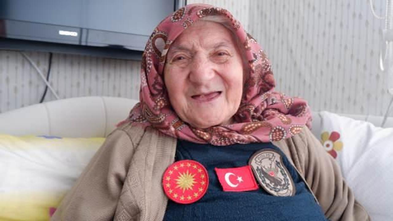 101 yaşındaki Aliye Nine Cumhurbaşkanı Erdoğan'ı dilinden düşürmüyor