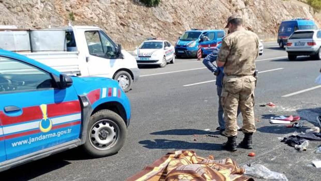 Lastiği patlayan minibüs takla attı: Ölü ve yaralılar var