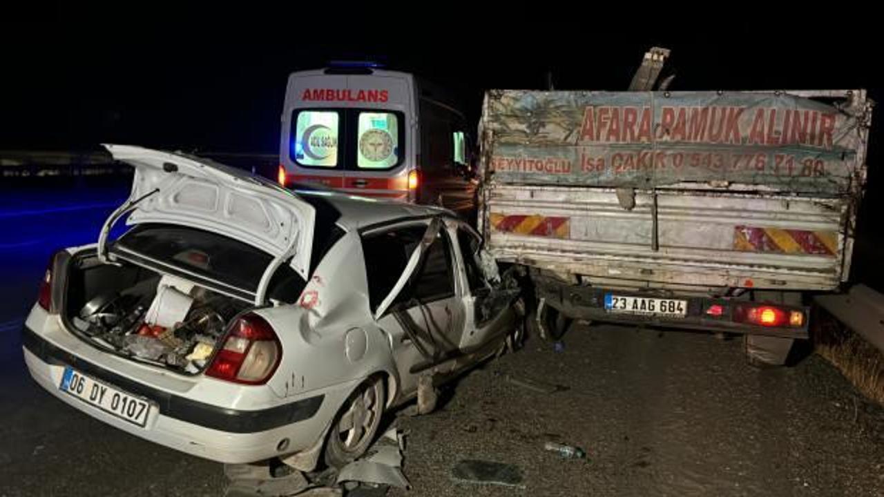 Adıyaman'da kamyonetle otomobil çarpıştı: 6 yaralı