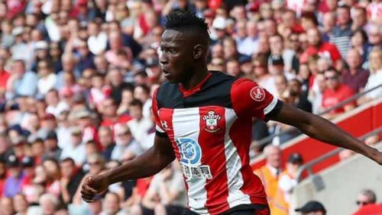 Antalyaspor'un &uuml;&ccedil;&uuml;nc&uuml; transferi yolda! 