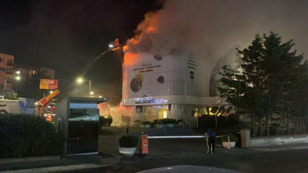 Beşiktaş'ta banka binasında korkutan yangın! 