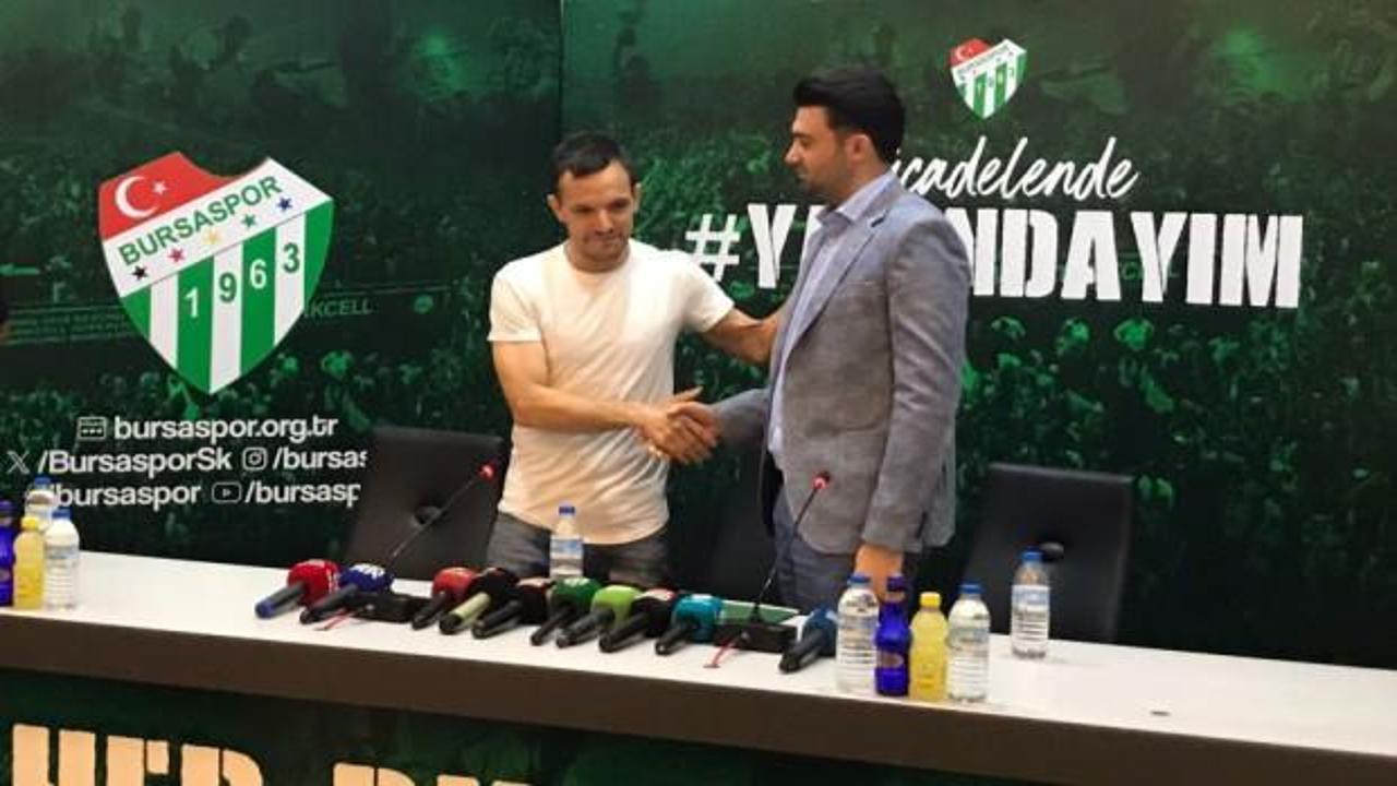 Bursaspor, Batalla ile sözleşme imzaladı