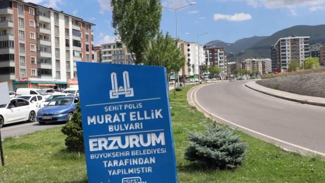 Erzurum'da 15 Temmuz şehitlerinin adları okullardan camilere birçok yerde yaşatılıyor