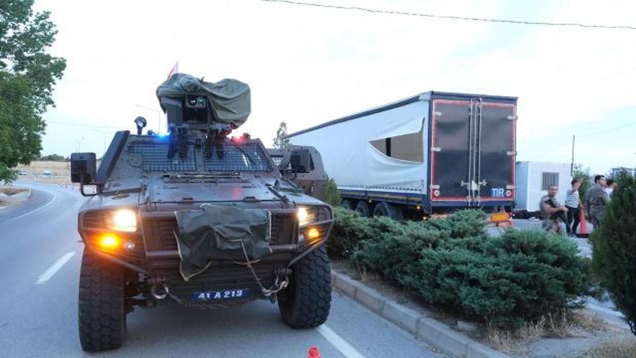 Hareket halindeki tırdan çıktılar! 58 düzensiz göçmen yakalandı