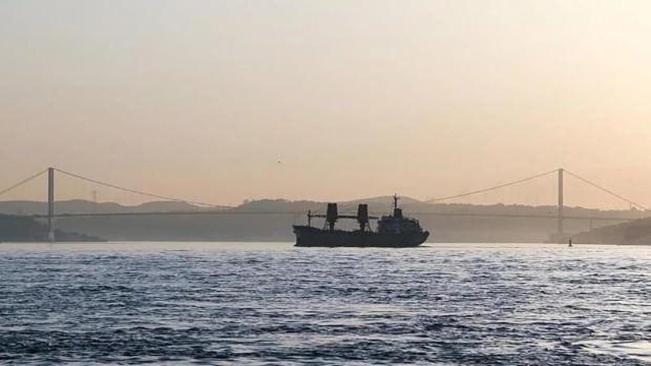 İstanbul Boğazı &ccedil;ift y&ouml;nl&uuml; trafiğe kapandı!