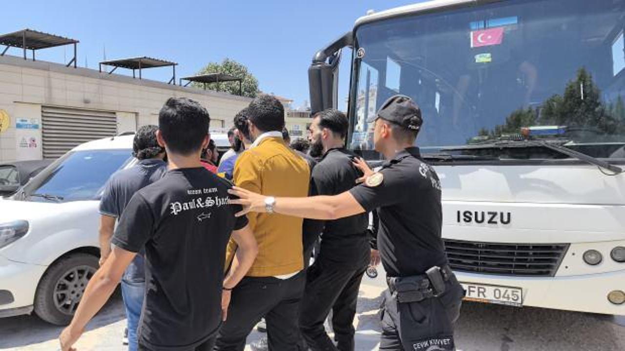 Metal imalathanesinde saklanan 10 göçmen yakalandı