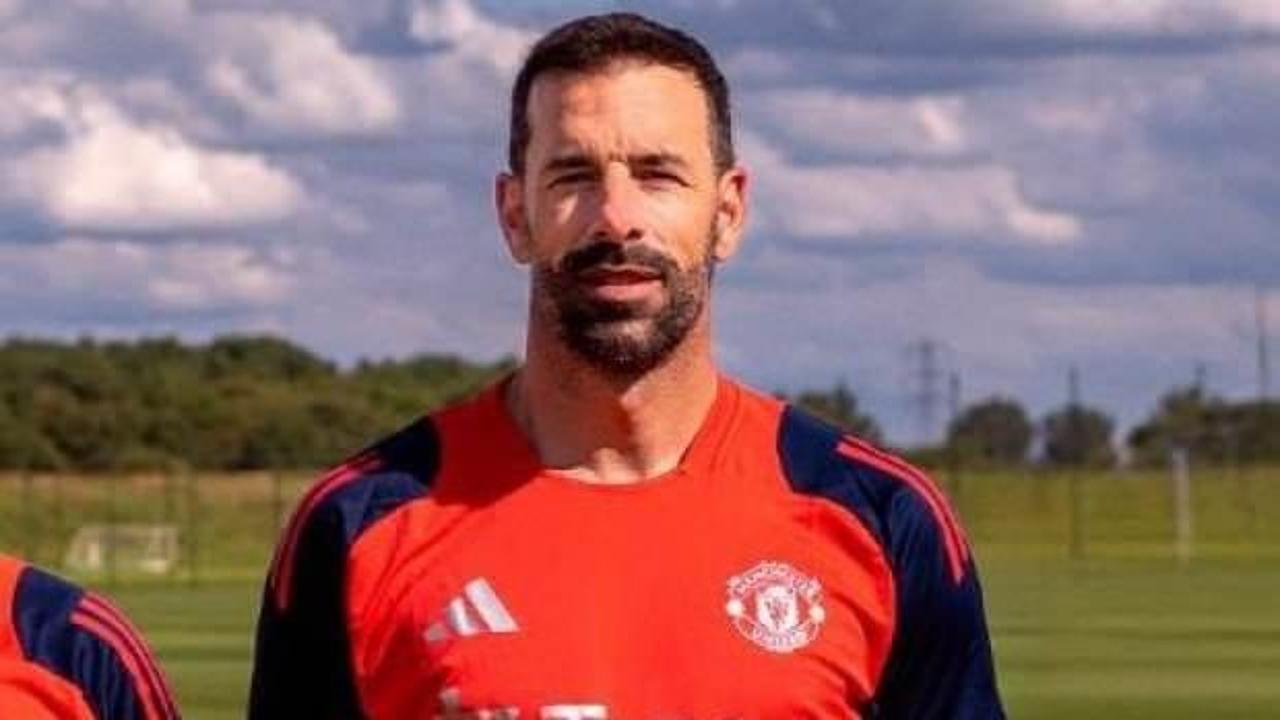Ruud van Nistelrooy, Manchester United'a geri döndü